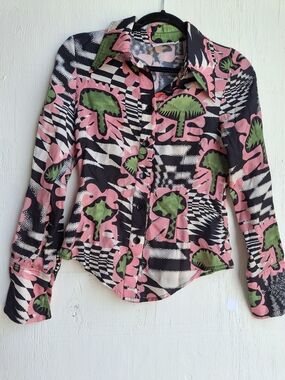 Women’s Button-Down Shirt in Pink & Green Graphic Print